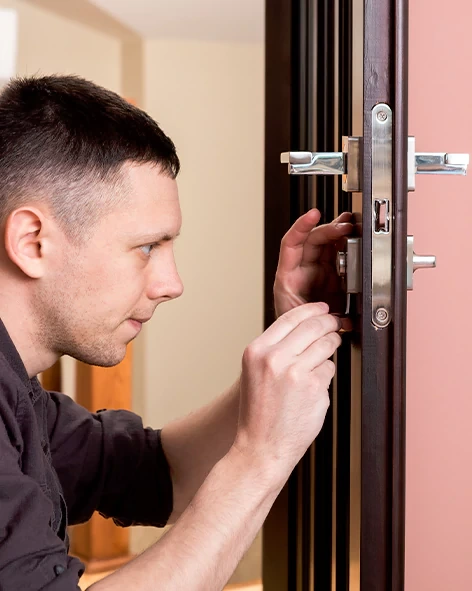 : Professional Locksmith For Commercial And Residential Locksmith Services in East Los Angeles, CA