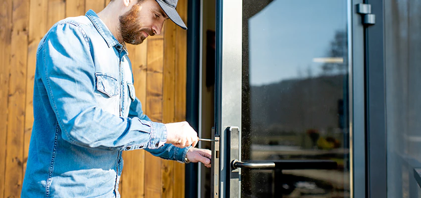 Frameless Glass Storefront Door Locks Replacement in East Los Angeles, CA