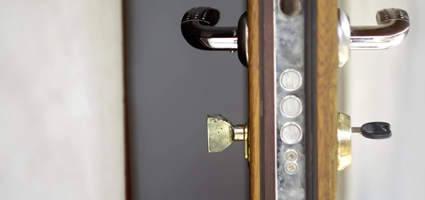 Holiday Emergency Locksmith in East Los Angeles, California